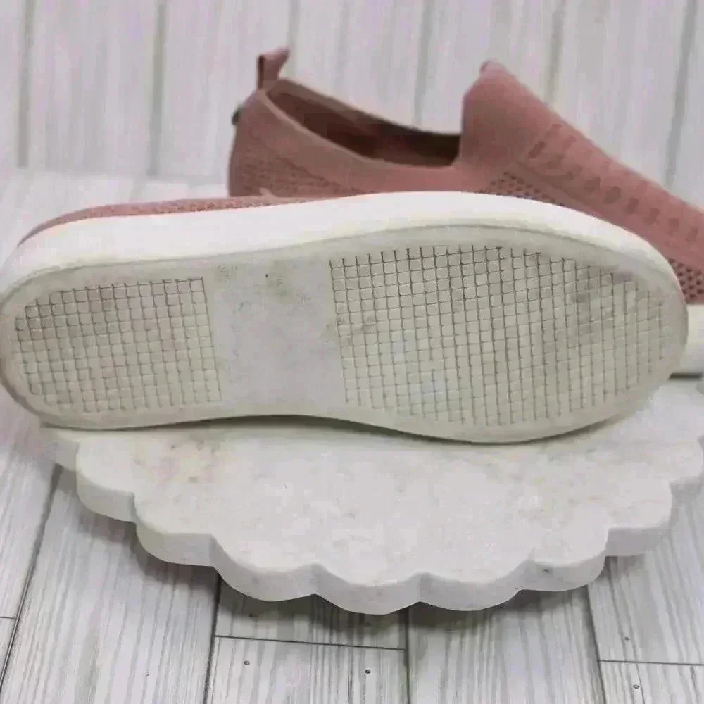 Steve Madden Daray Size 8 Rose Gold fabric upper sneaker